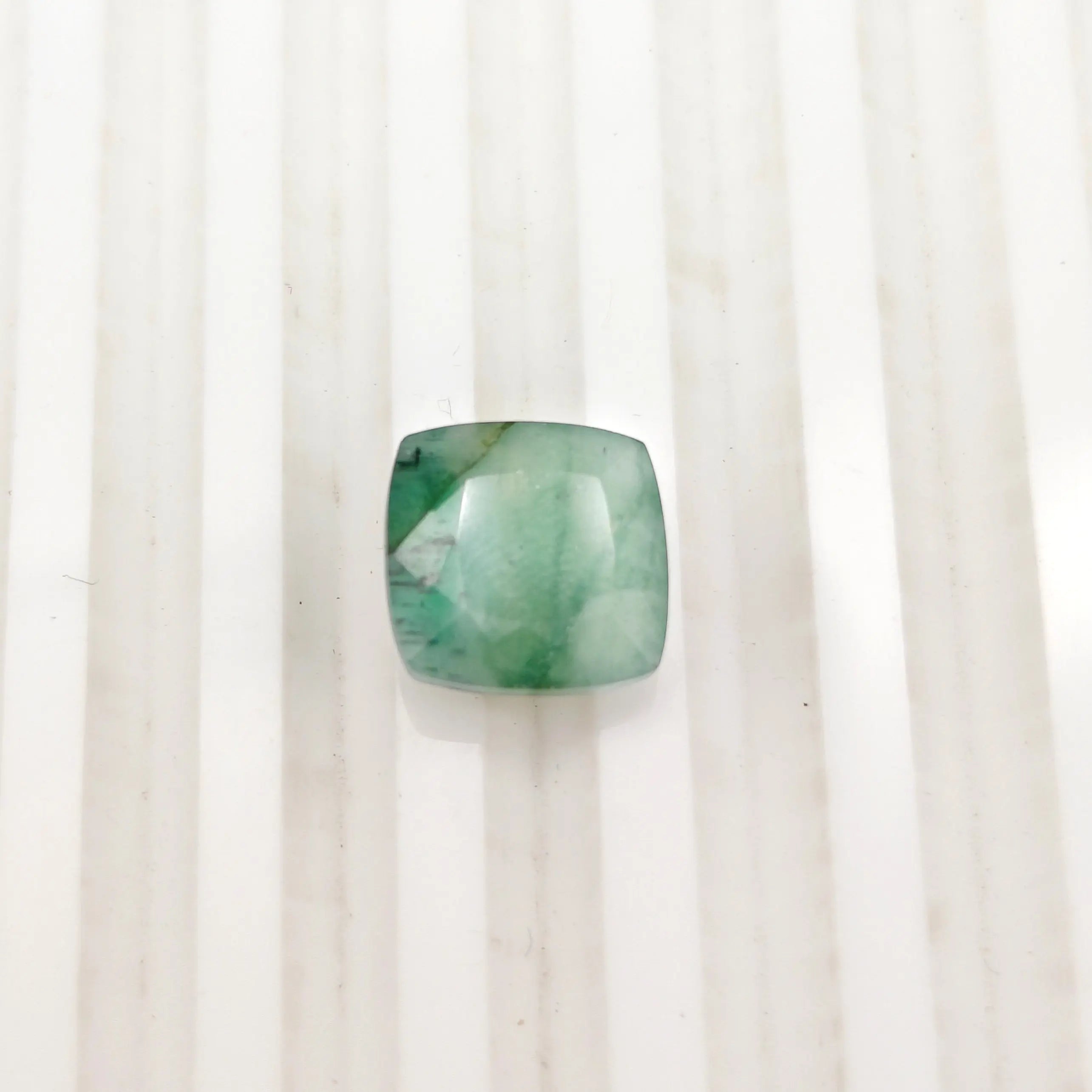 A+ Quality CUSHION MIXED NATURAL EMERALD, GREEN COLORED, INDIAN GEMSTONE, WEIGHT 6.1 CTS
